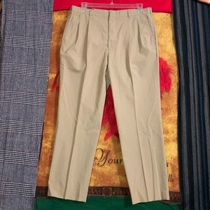 LANDS’ END-men’s beige pleated stretch dress pants